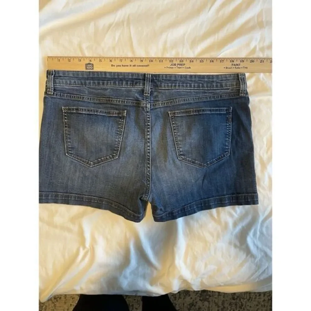 JCP Women's Denim Shorts Size 16 Walking Casual‎ 3 1/2